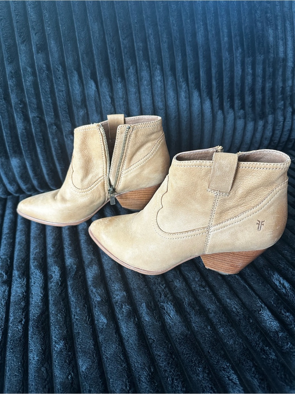 Frye Tan Leather Western Ankle Booties Size 8M